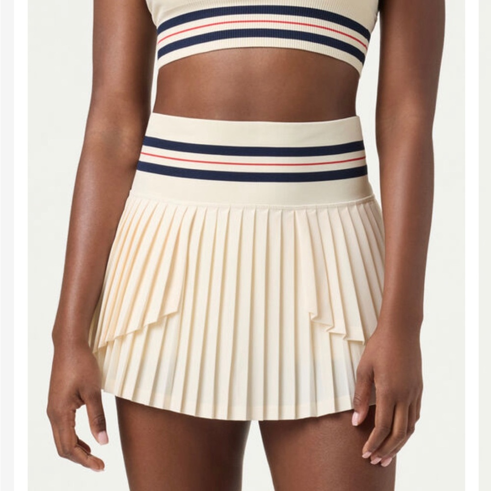 ✨NWT ✨FILA CHALLENGER PLEATED SEAMLESS SKORT